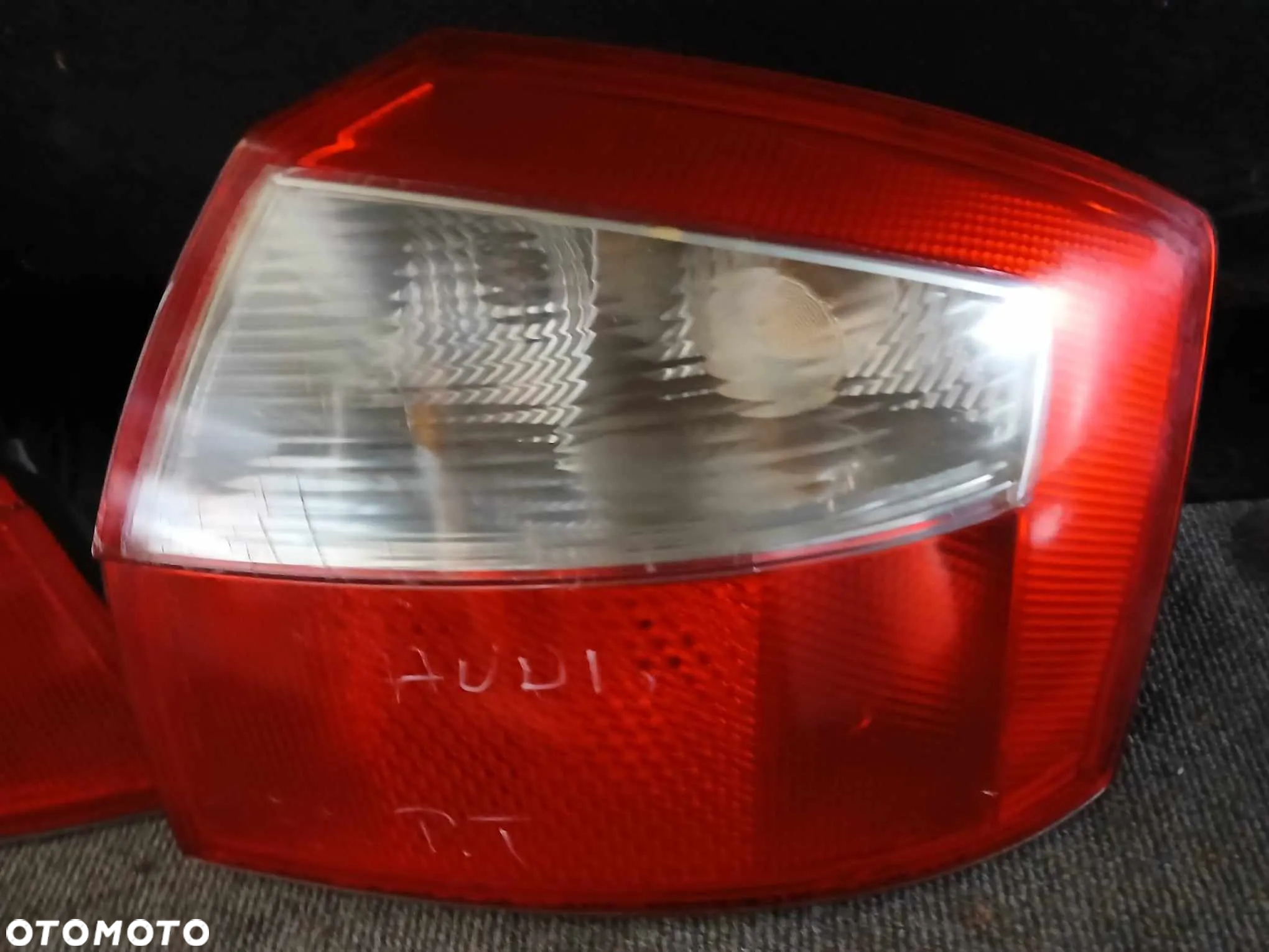 Audi A4 B6 Sedan  Lampa tylna prawa, lewa. Lampy tylne. - 3