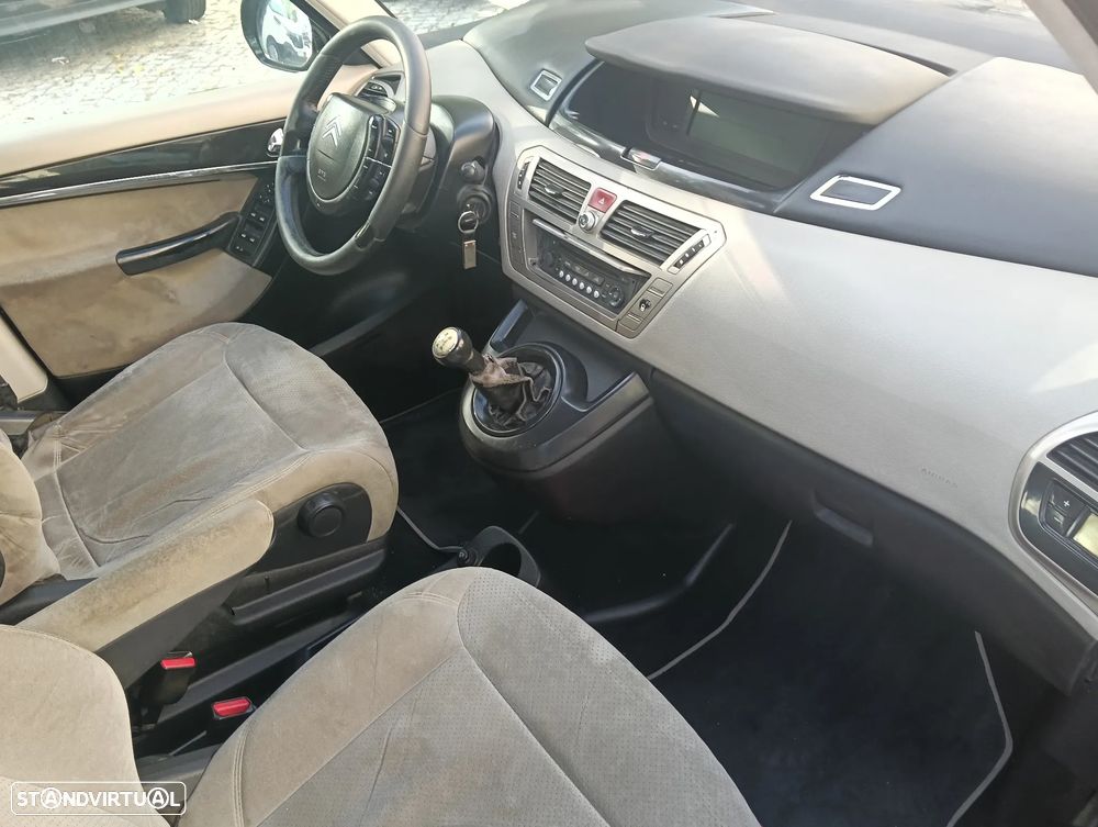 Citroën C4 Grand Picasso 1.6 HDi Exclusive - 19