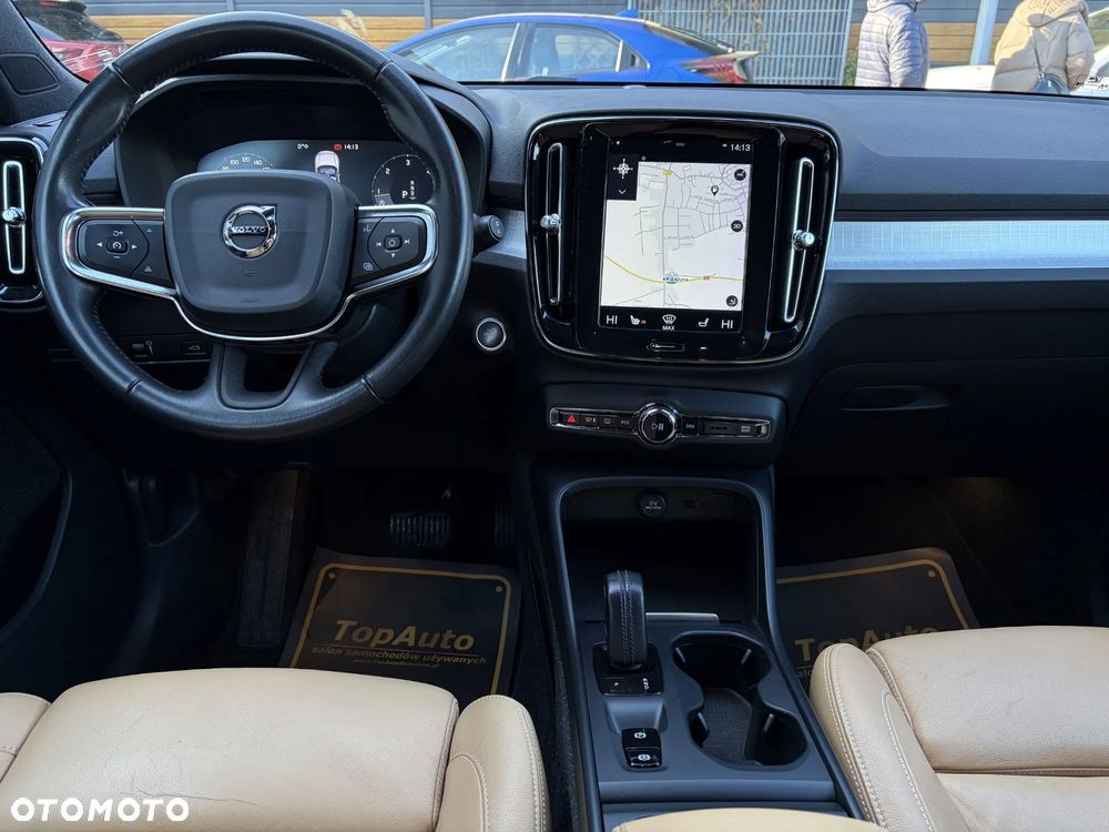 Volvo XC 40 D4 AWD Geartronic Momentum - 35