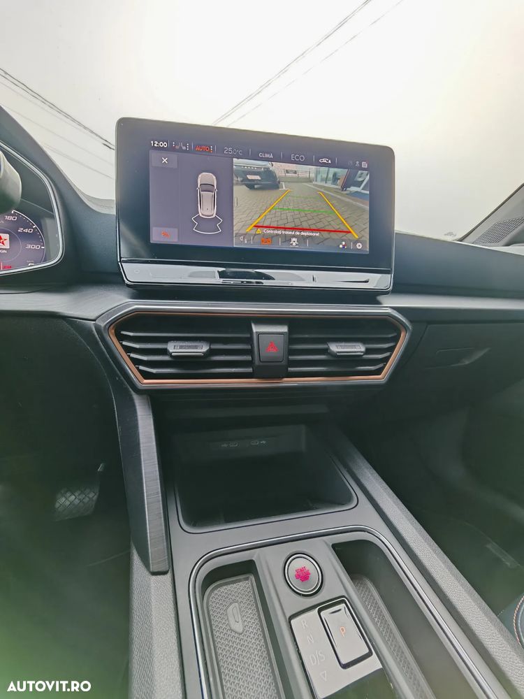 Cupra Formentor 1.4 e-HYBRID DSG Priority - 17