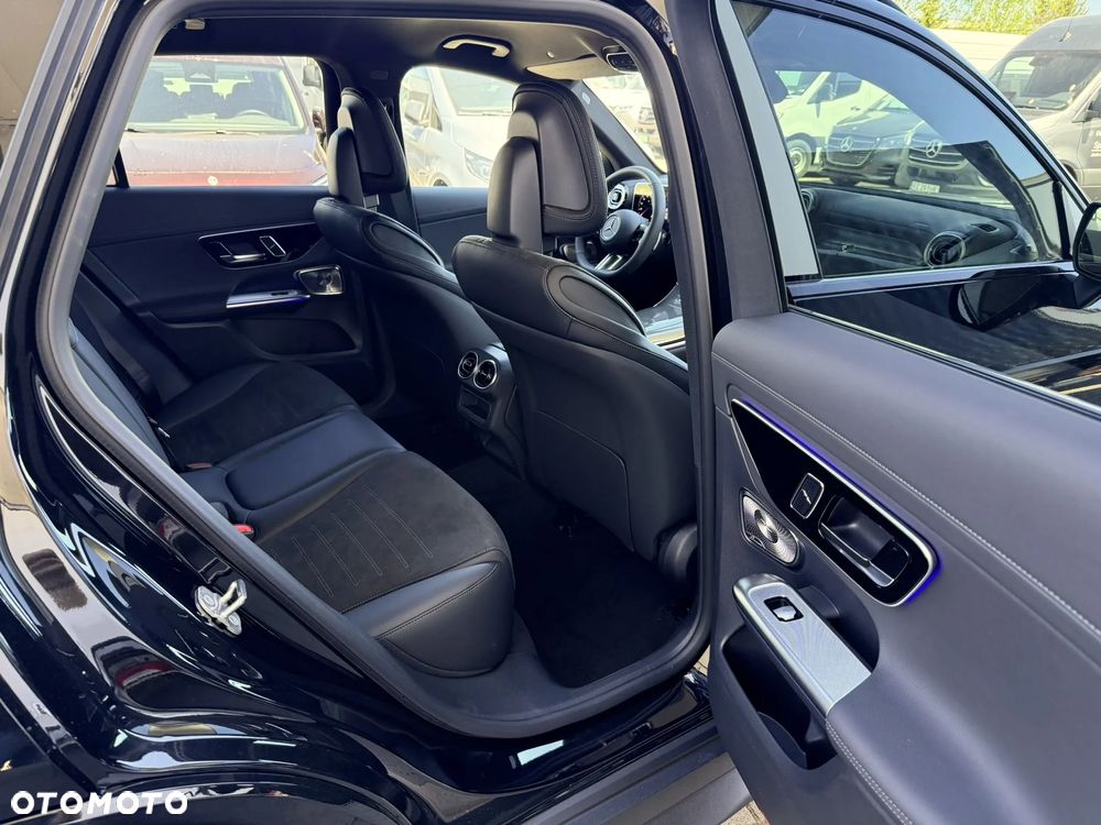 Mercedes-Benz GLC - 26