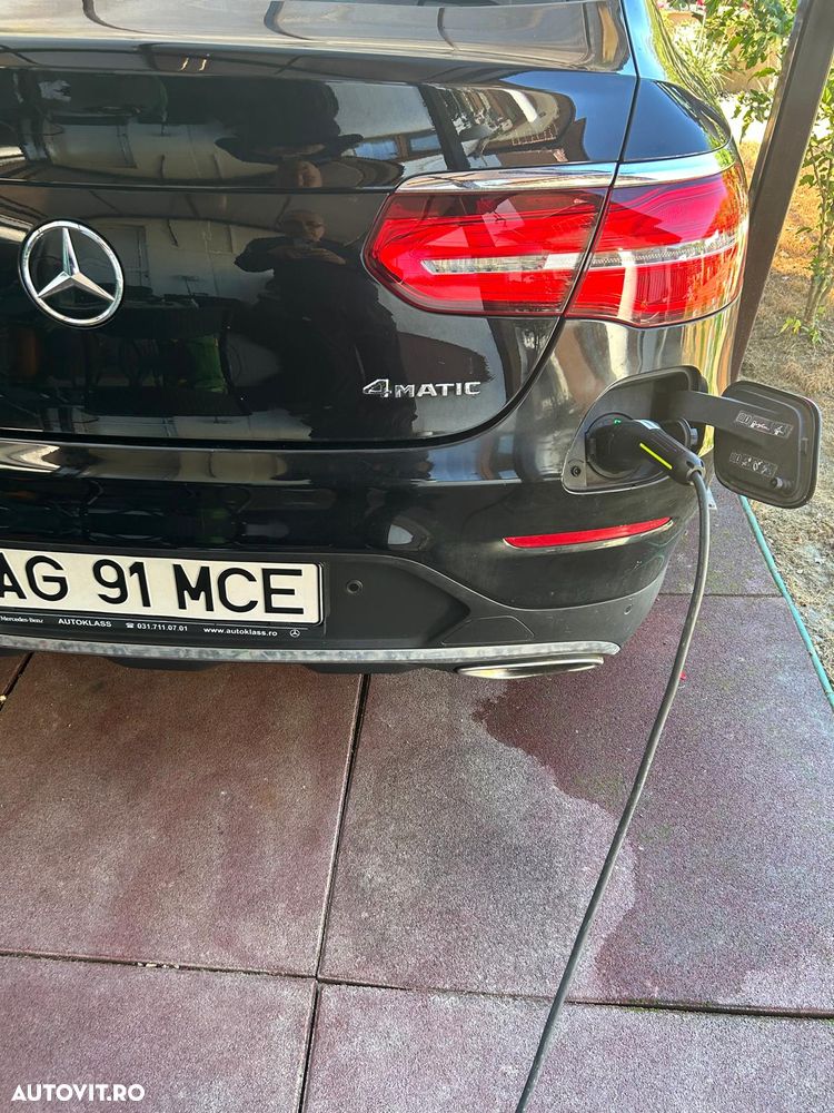 Mercedes-Benz GLC 300 e 4MATIC - 12