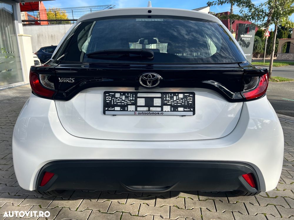 Toyota Yaris 1.5 MT Dynamic - 15