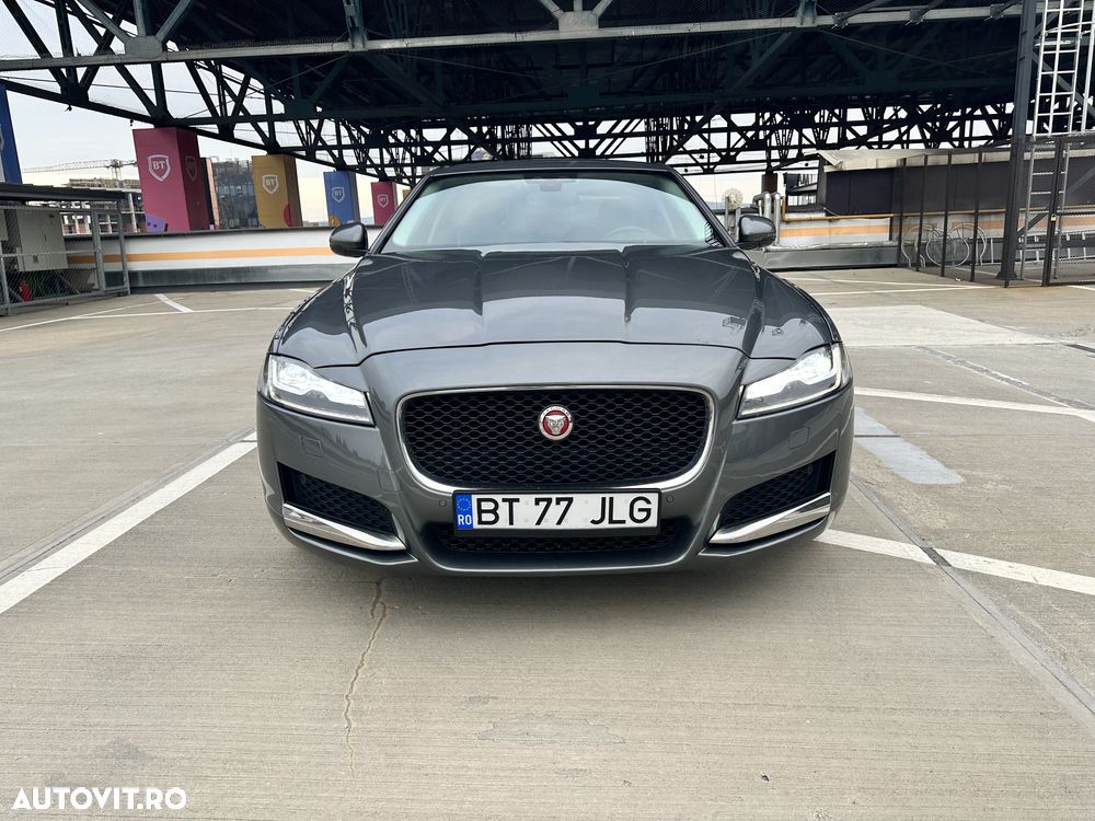 Jaguar XF 2.0 Turbo - 3