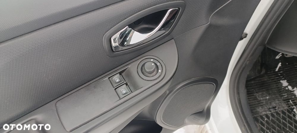 Renault Clio (Energy) dCi 90 Start & Stop LIMITED - 13