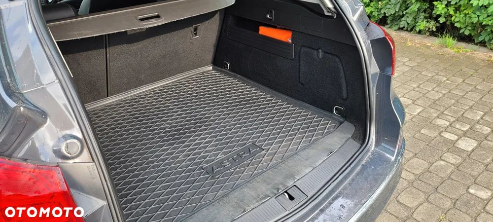 Opel Astra 1.6 CDTI Cosmo - 20