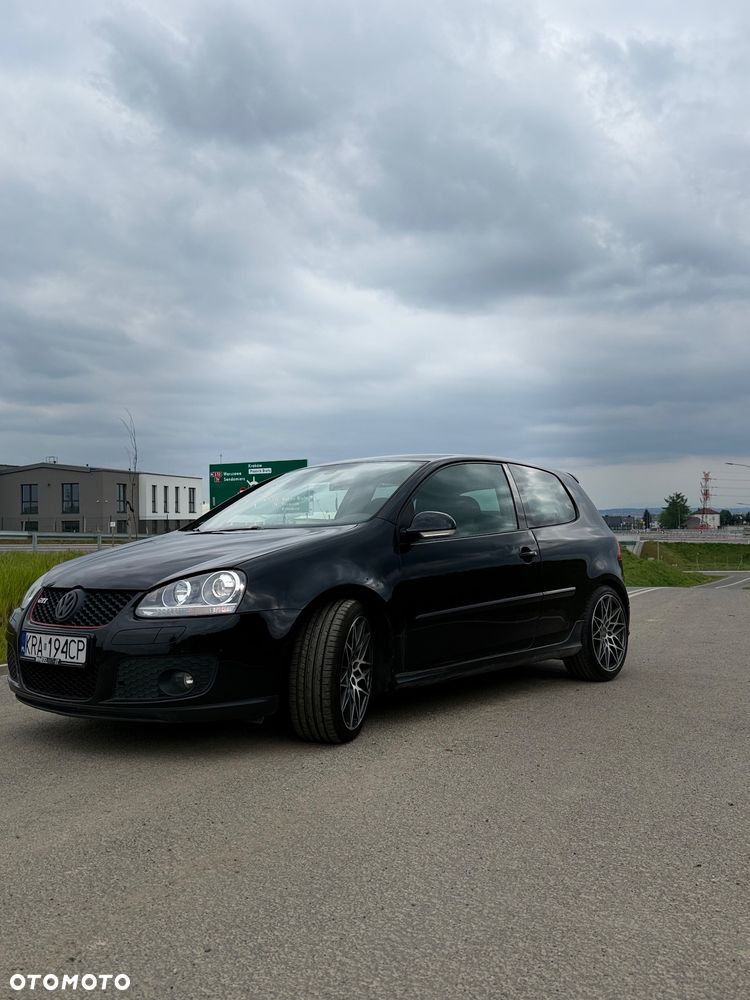 Volkswagen Golf - 2