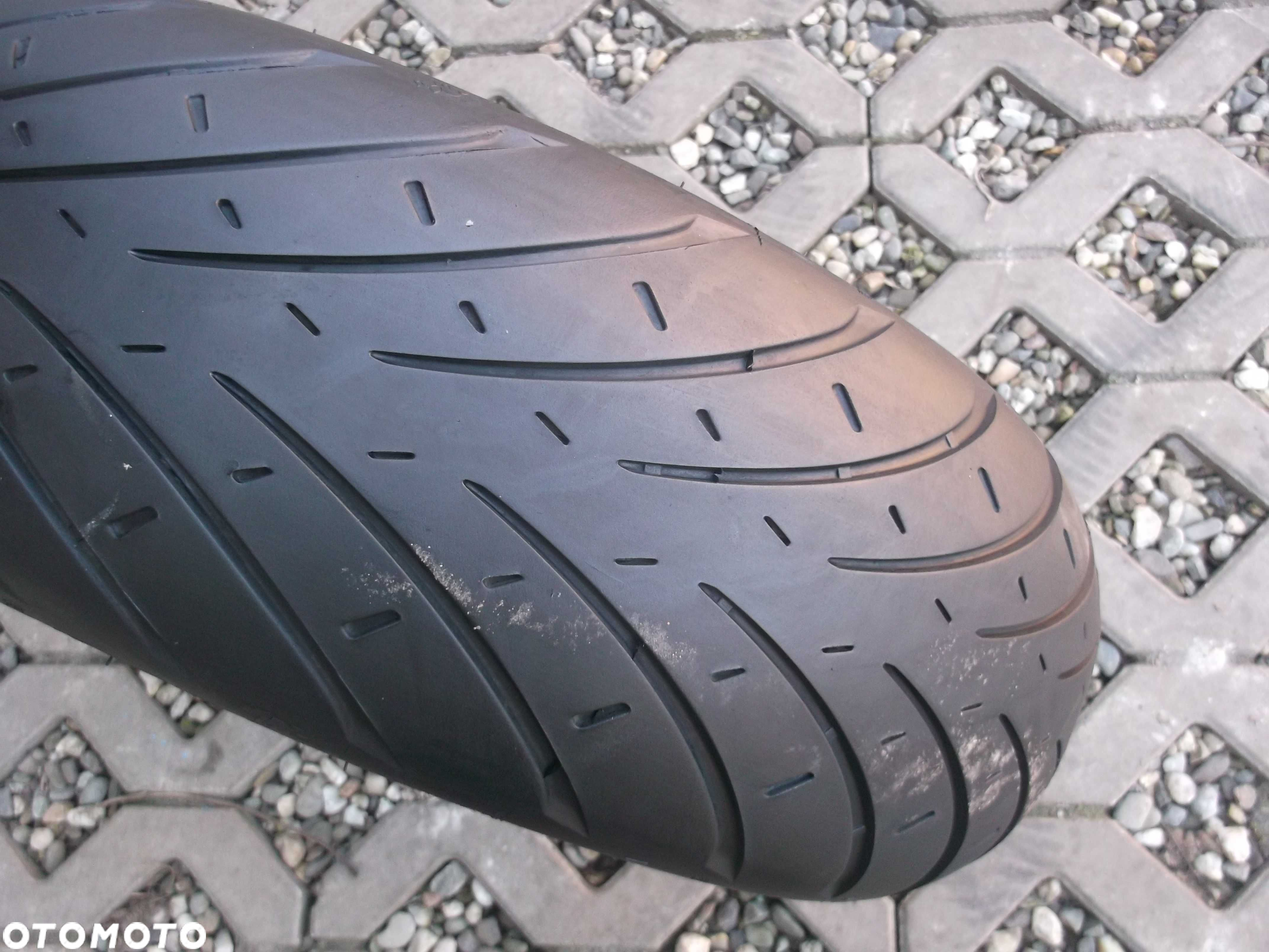 opona 190/50ZR17	73W Metzeler Roadtec 01 dot4516 3,6mm - 5