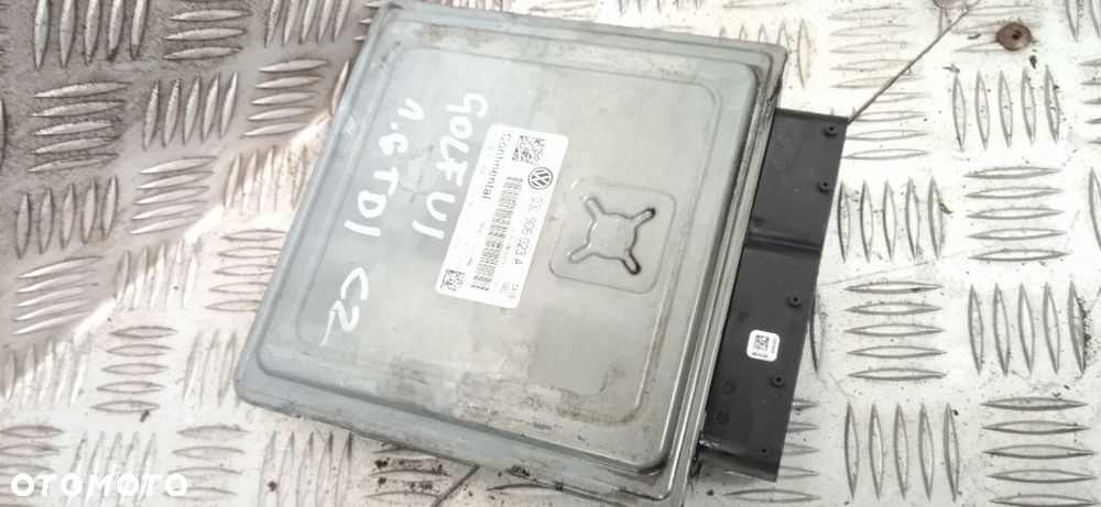 Komputer sterownik silnika  GOLF VI 03L906023A - 1