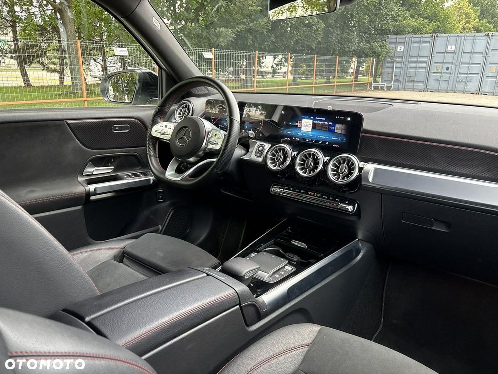 Mercedes-Benz GLB 200 7G-DCT - 14