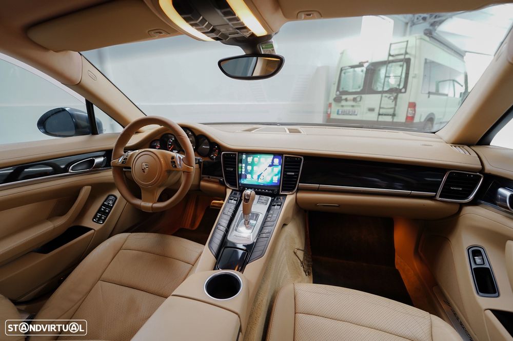 Porsche Panamera 4 PDK - 2