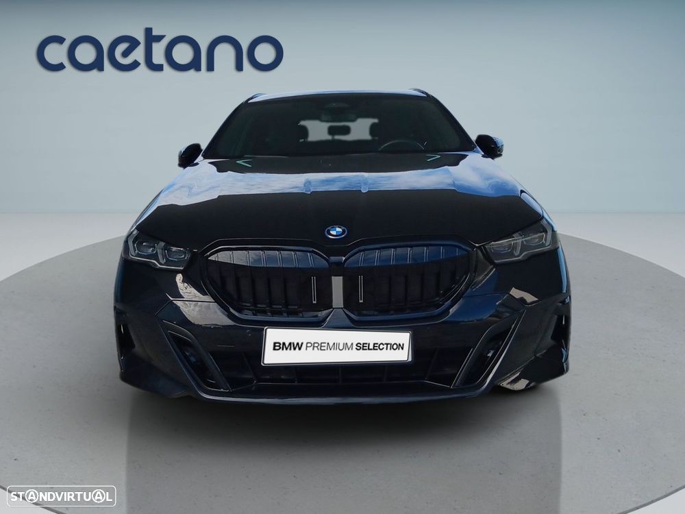 BMW 530 e Pack Desportivo M - 2