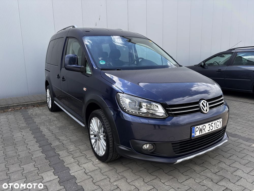 Volkswagen Caddy Cross Trendline DSG - 8