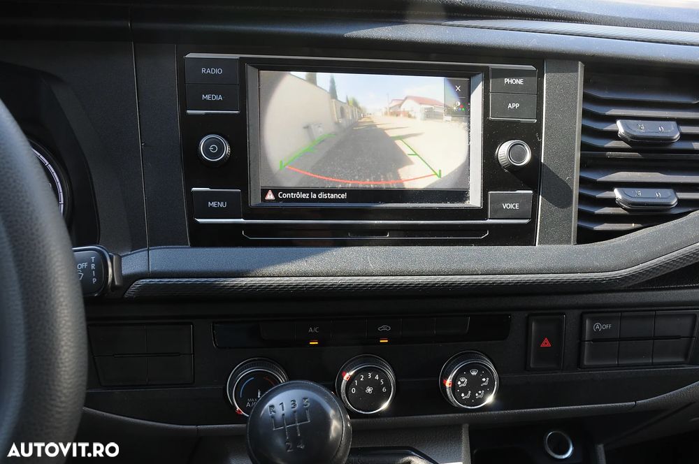 Volkswagen Transporter - 8