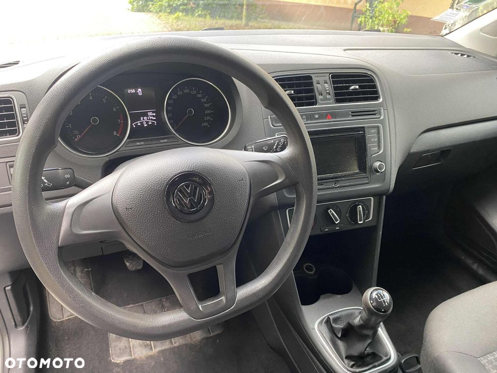 Volkswagen Polo - 9