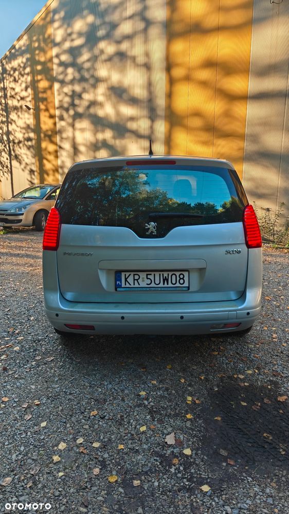 Peugeot 5008 1.6 THP Active 7os - 5