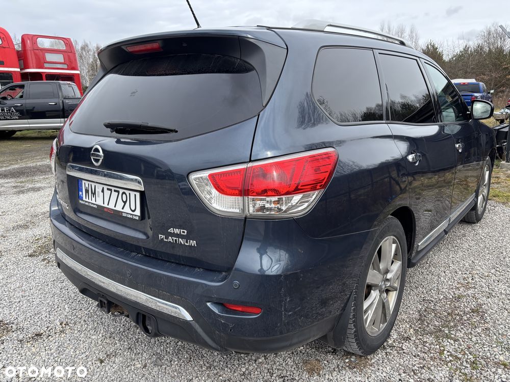 Nissan Pathfinder - 3