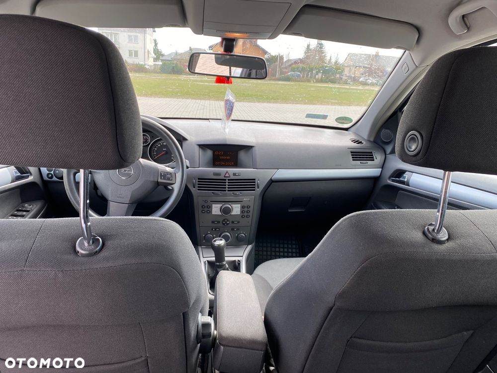 Opel Astra 1.7 CDTI - 9