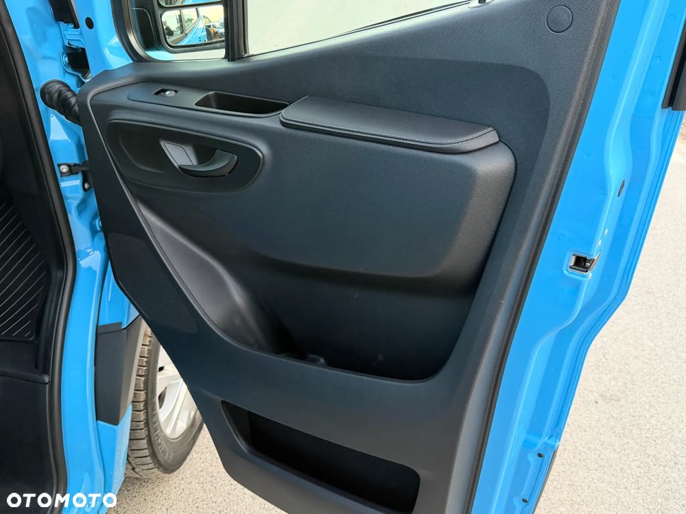 Mercedes-Benz SPRINTER // 319 CDI // 3.0 V6 190 KM // AUTOMAT // MAŁY PRZEBIEG //  BEZWYPADKOWY // L2H1 // FULL LED // SALON PL // 1 WŁ // - 23