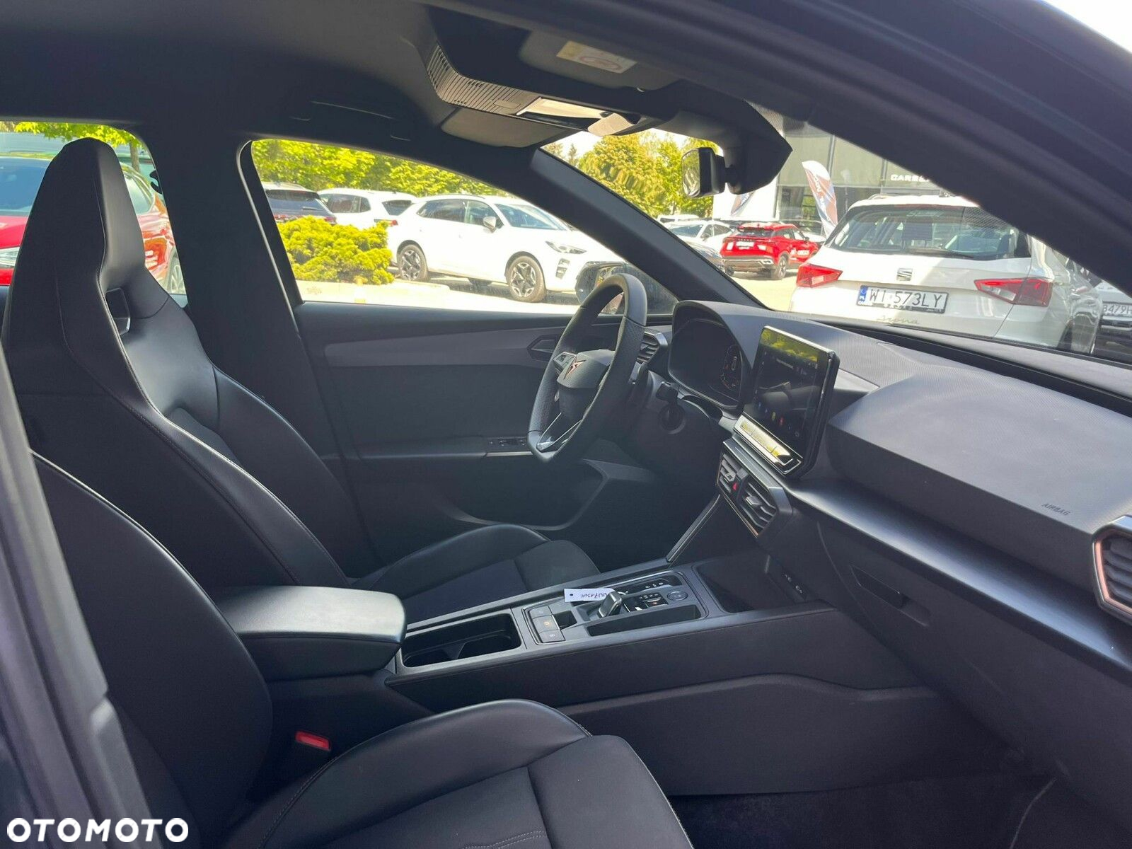 Cupra Leon 2.0 TSI 4Drive VZ DSG - 32