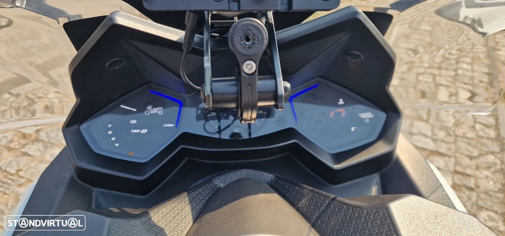 Kymco AK Scooter - 9