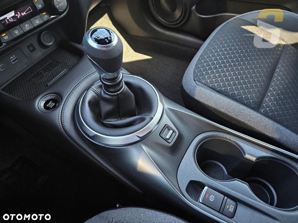 Nissan Juke 1.0 DIG-T N-Connecta - 12