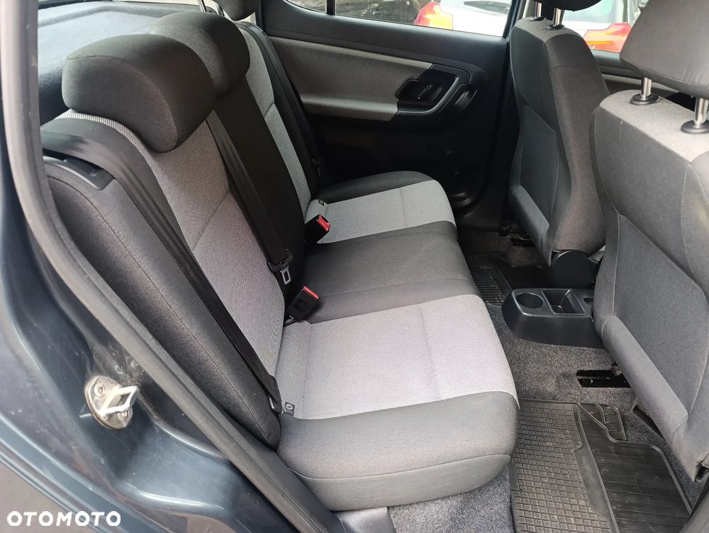 Skoda Fabia 1.2 HTP Active - 23