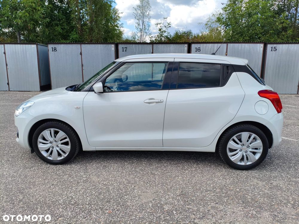 Suzuki Swift 1.2 SHVS Premium Plus - 12