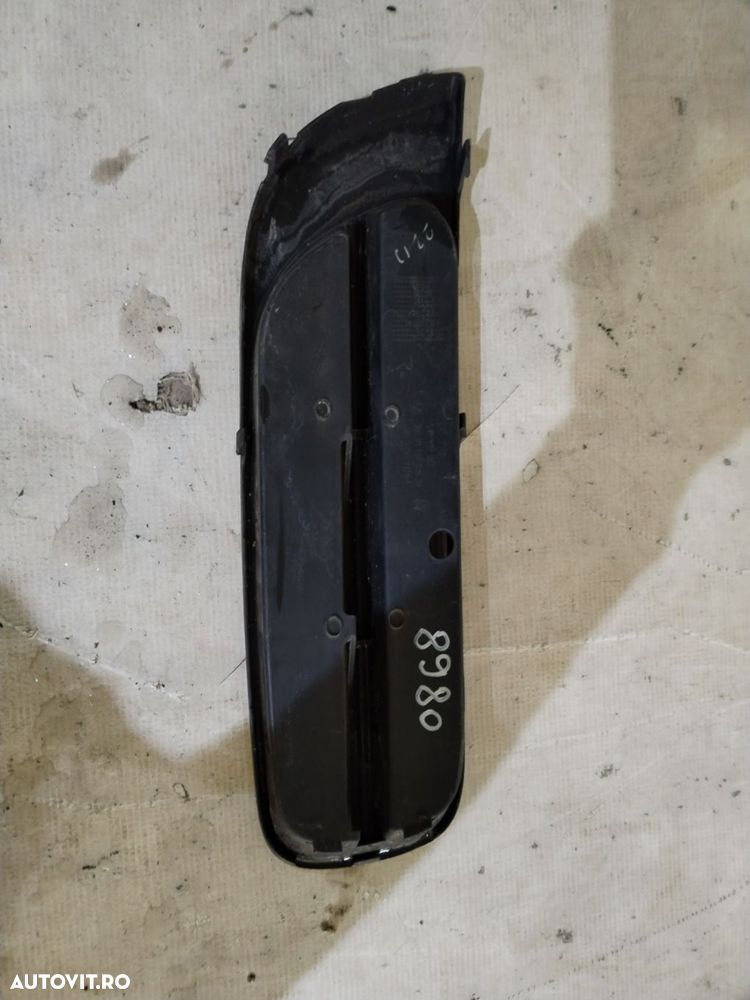 Grila stanga, Skoda Fabia 2, 2007, 2008, 2009, cod origine OE 5J0807367. - 5