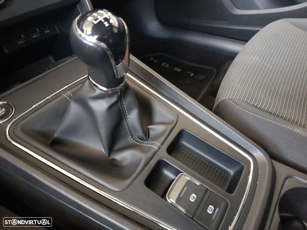 SEAT Leon 1.6 TDI Style S/S - 18