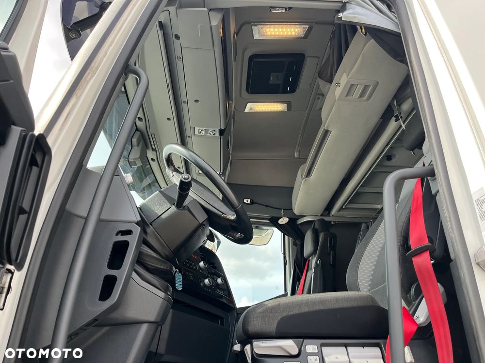 Renault HIGH 480 LOWDECK - 5