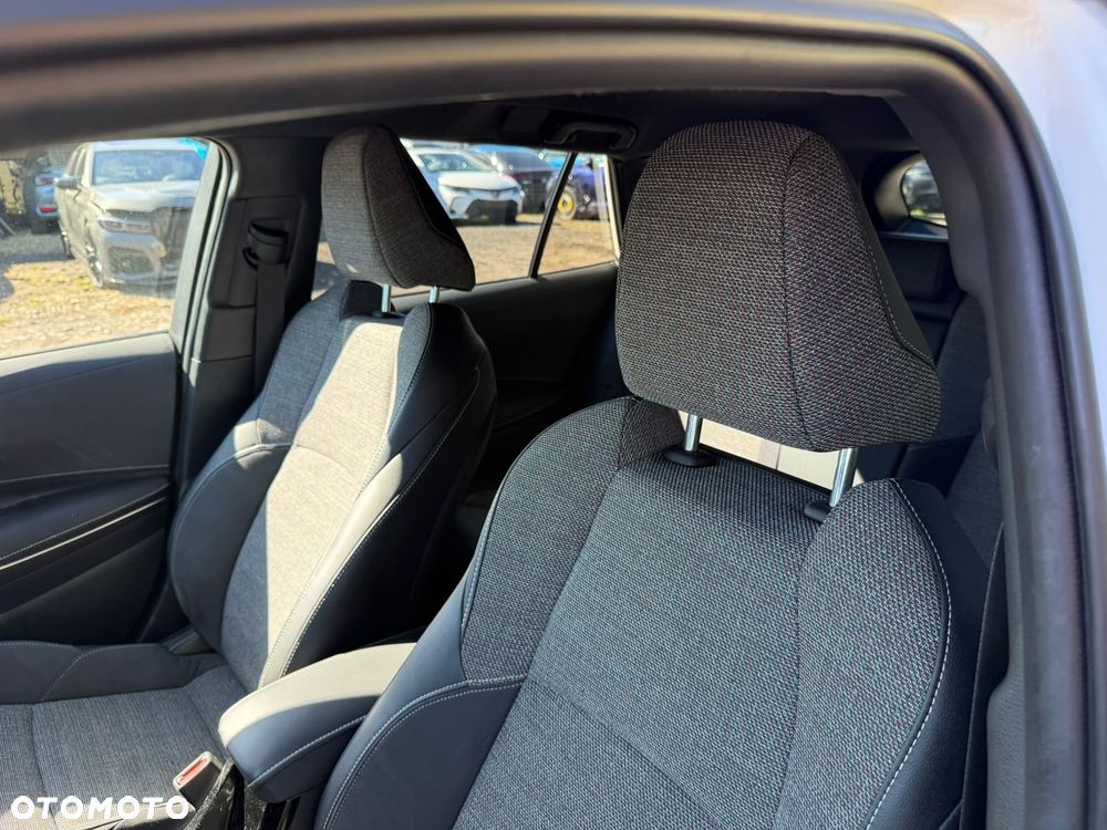 Toyota Corolla 1.8 Hybrid Comfort - 23