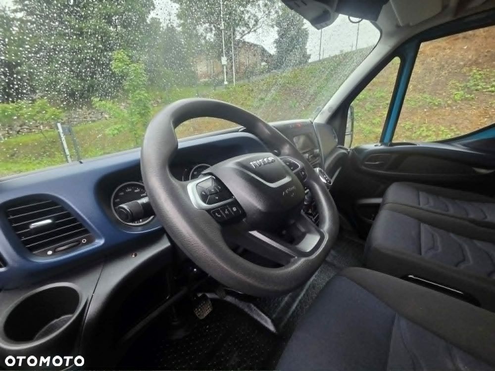 Iveco DAILY - 7