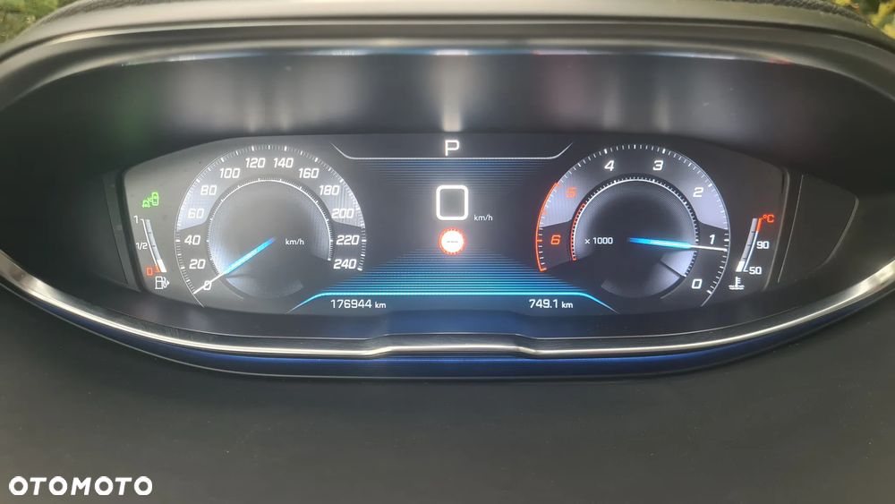 Peugeot 5008 BlueHDi 130 EAT8 Allure Pack - 25