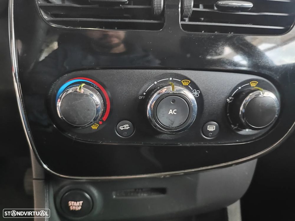 Renault Clio 0.9 TCE Confort - 24
