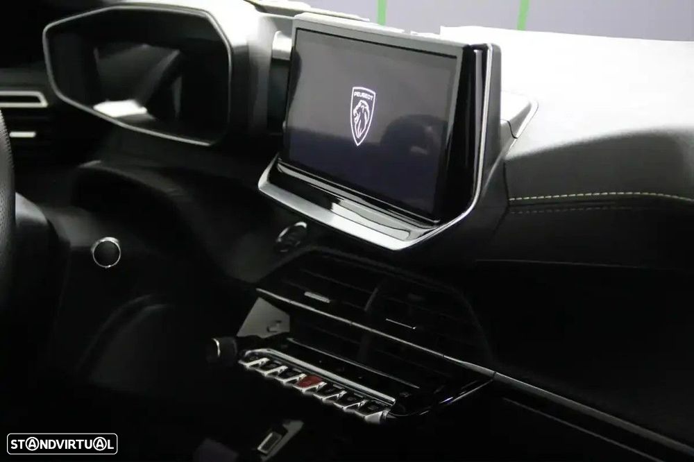 Peugeot e-208 - 8