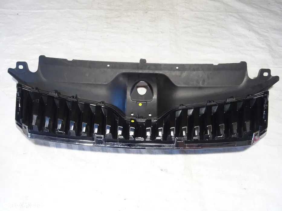 atrapa grill gril zderzak przód skoda superb iii 3 3v0 15-19 oem - 7