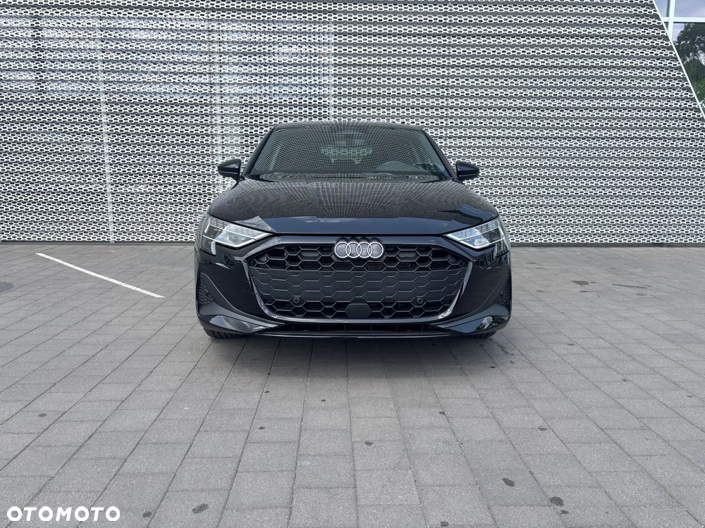Audi A3 Sportback - 2