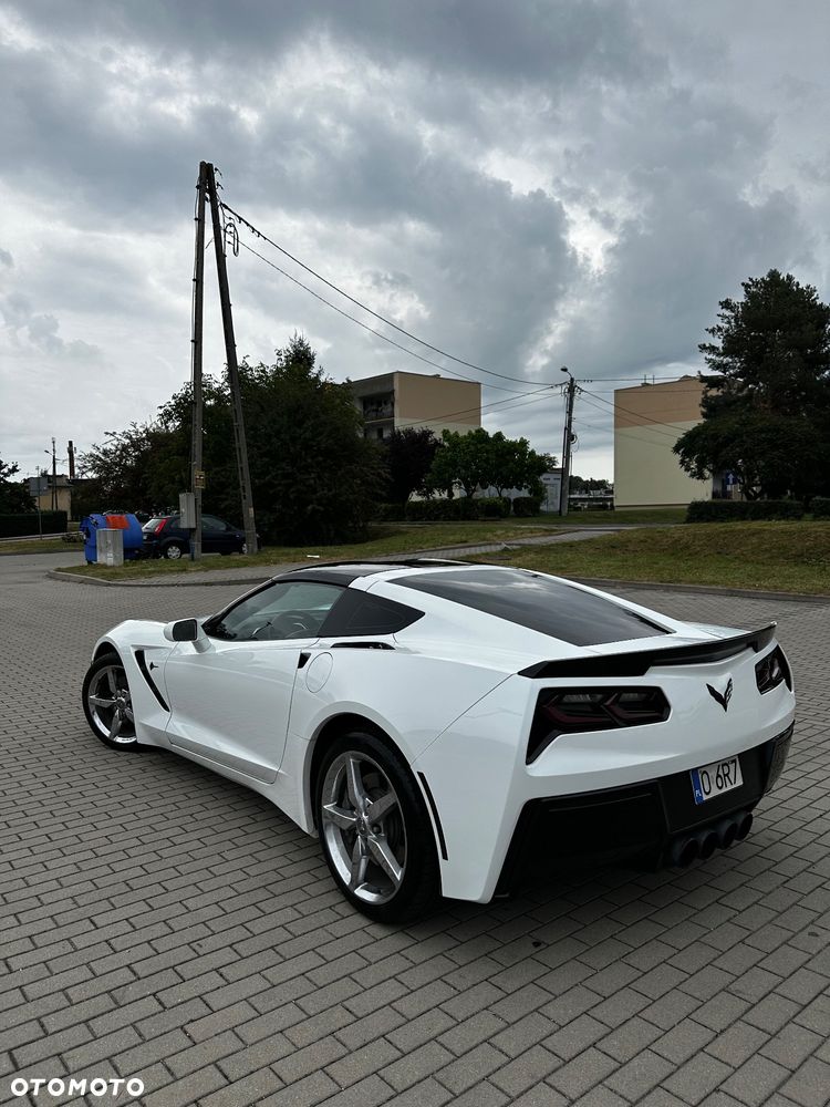 Chevrolet Corvette - 14