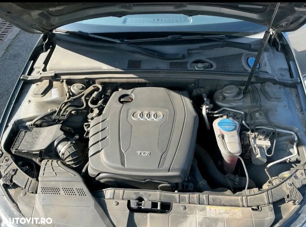 Audi A4 2.0 TDI DPF multitronic Attraction - 16