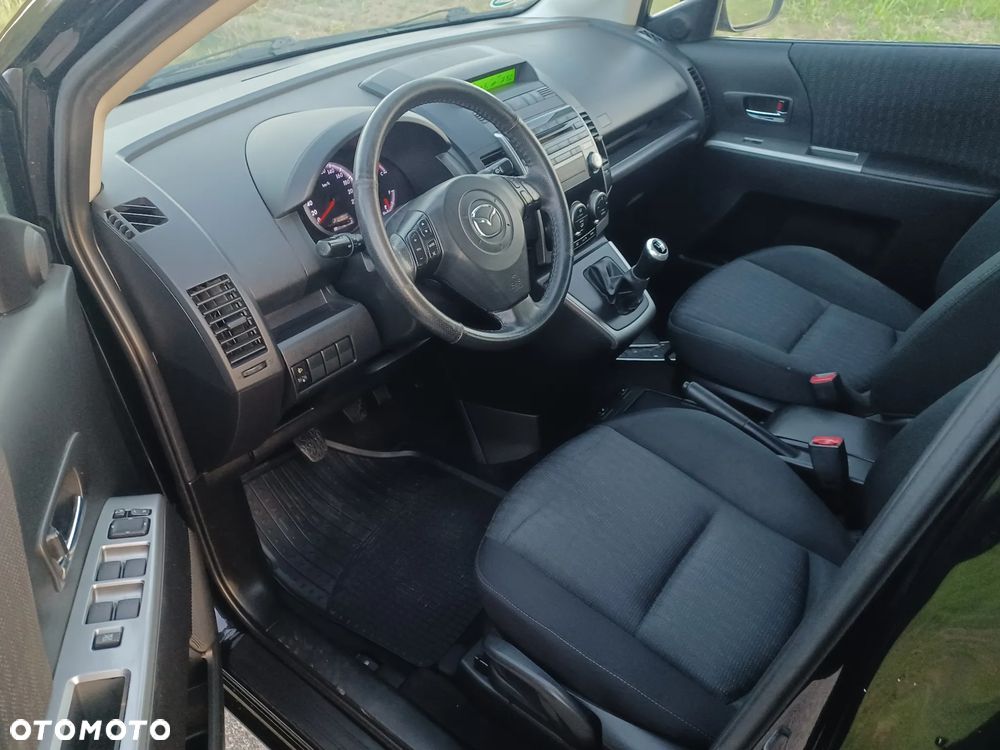 Mazda 5 - 11