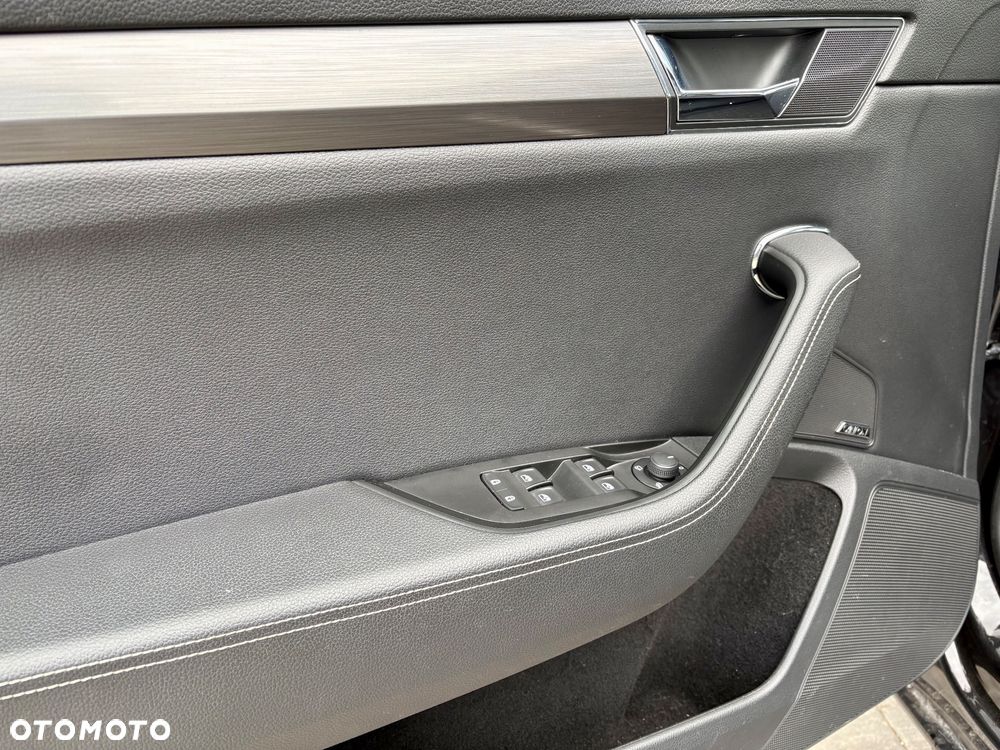 Skoda Superb 2.0 TDI SCR Style DSG - 11