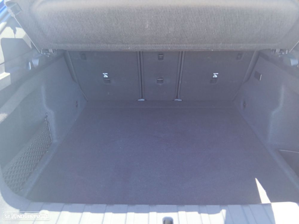 BMW iX2 eDrive20 Pack Desportivo M - 30
