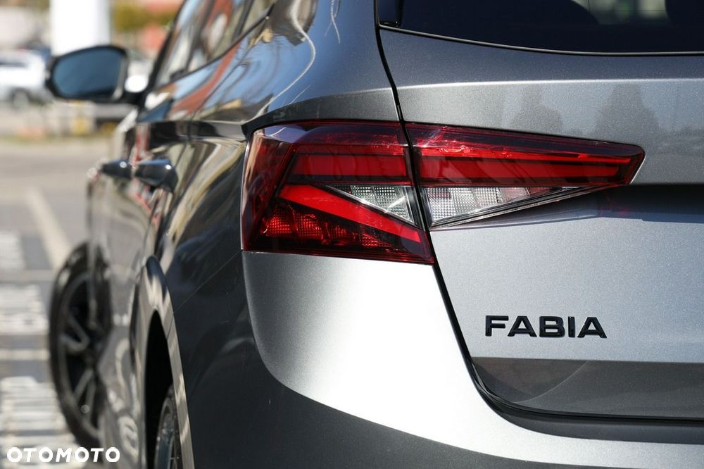 Skoda Fabia 1.5 TSI Monte Carlo DSG - 13