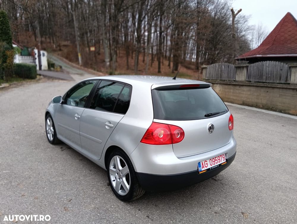 Volkswagen Golf 1.9 TDI DPF Sportline - 19
