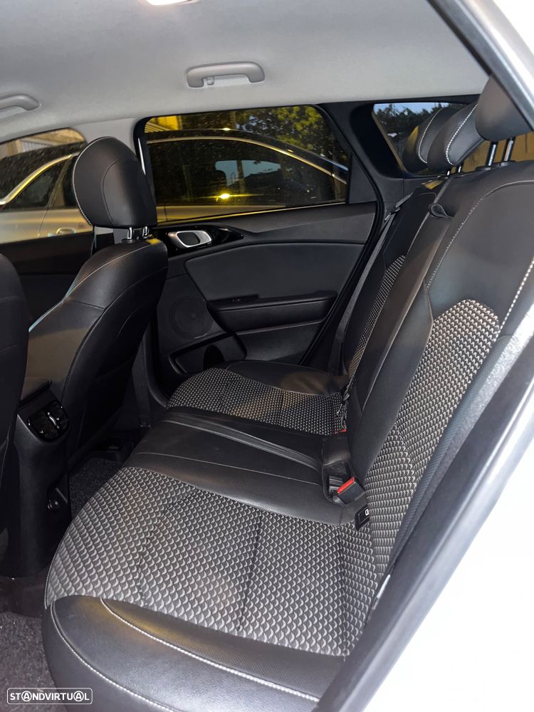 Kia Ceed SW 1.0 T-GDI Sport - 18