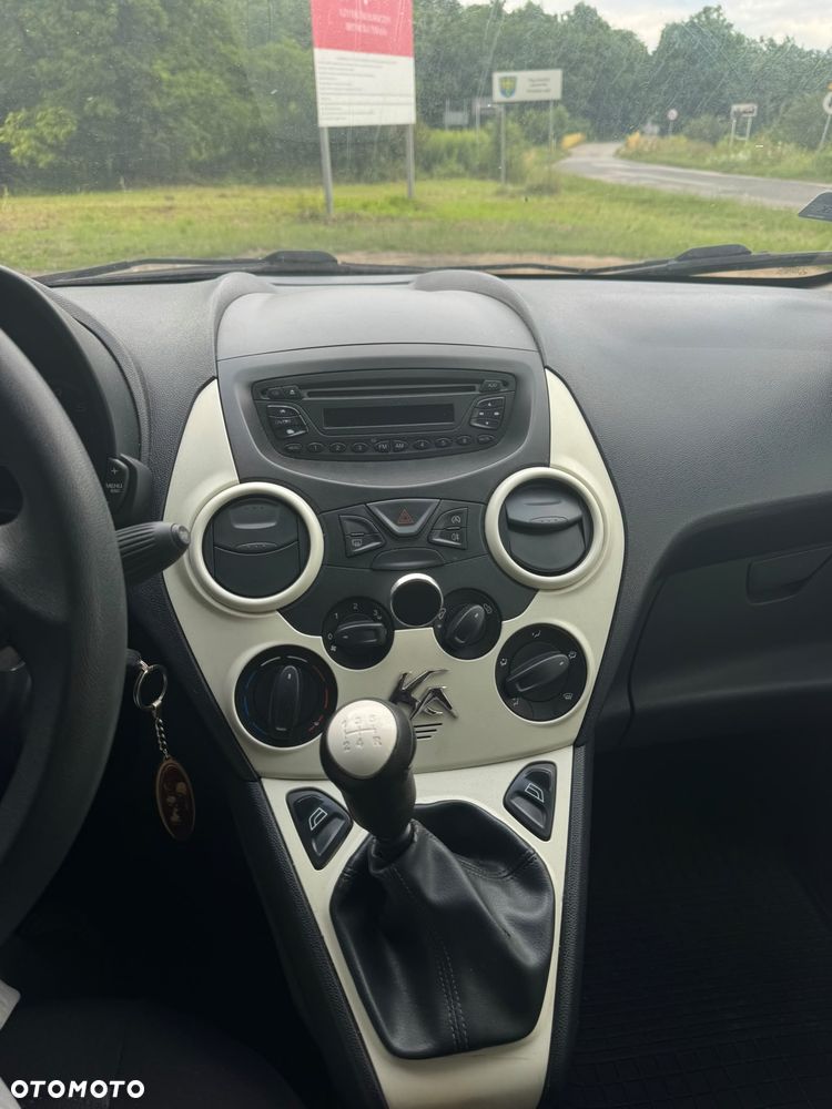 Ford KA 1.2 Ambiente - 11