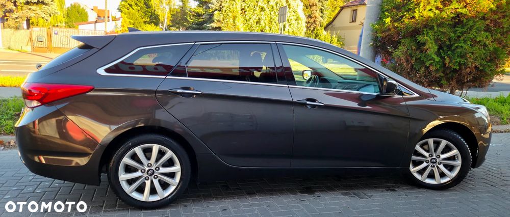 Hyundai i40 Kombi 1.7 CRDi DCT Premium - 14