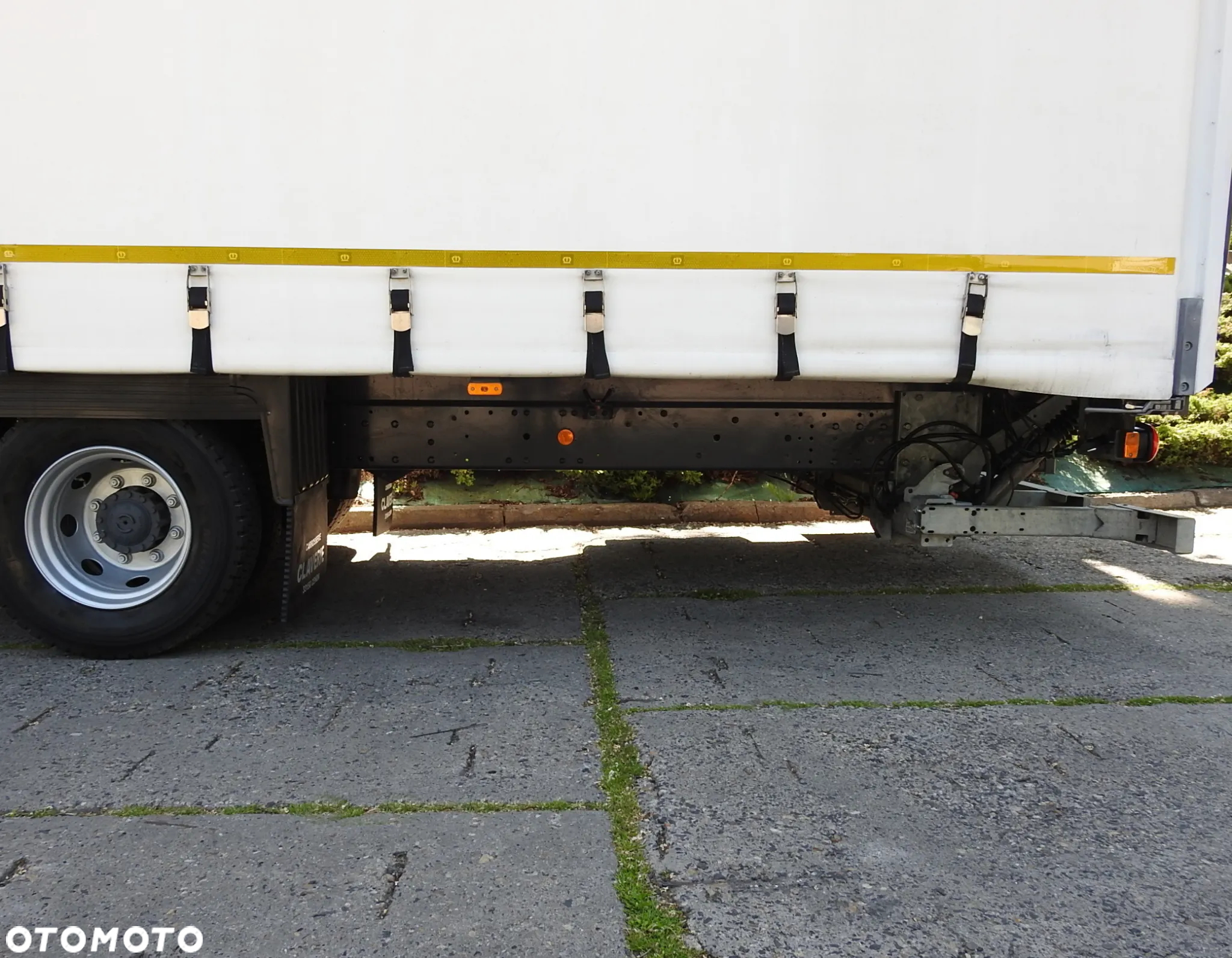 Iveco EUROCARGO 120 - 220 PLANDEKA WINDA 20 PALET AUTOMAT KLIMATYZACJA LEDY PNEUMATYKA BLIŻNIACZE KOŁA 220KM [ 3955 ] - 23