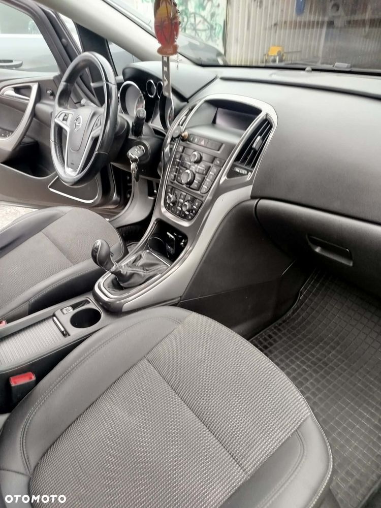 Opel Astra 1.4 T Sport - 27